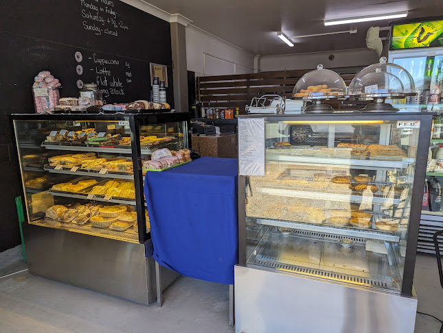 Opinii despre Crusty's Bakery în Palm Beach - Hospitality and gastronomy