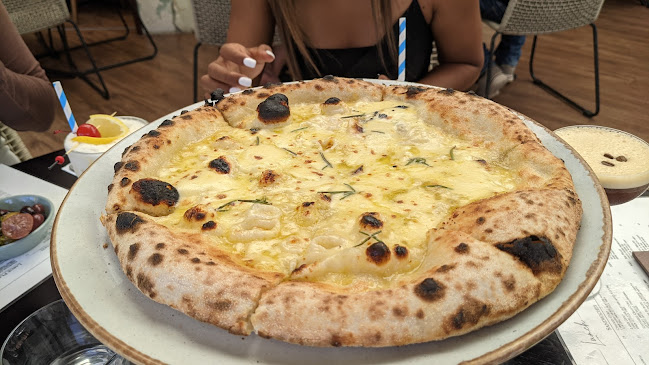 89 Surf Parade, Broadbeach QLD 4218