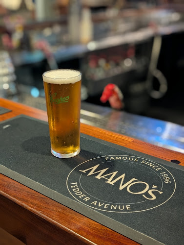 Mano's Tedder Avenue - Main Beach