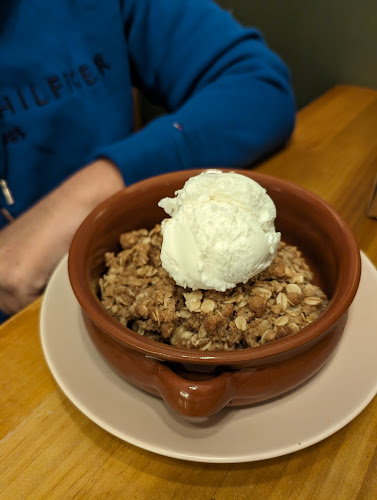 Opinii despre Aunty Ed's Restaurant and Bar în Katoomba - Hospitality and gastronomy