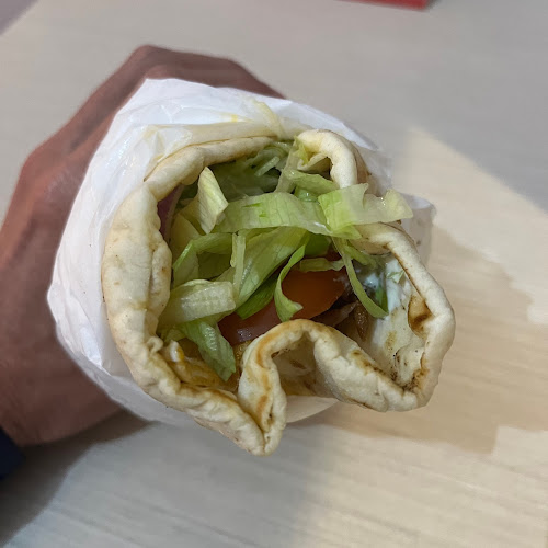 Comentarii opinii despre LETS EAT KEBABS & PIZZAS