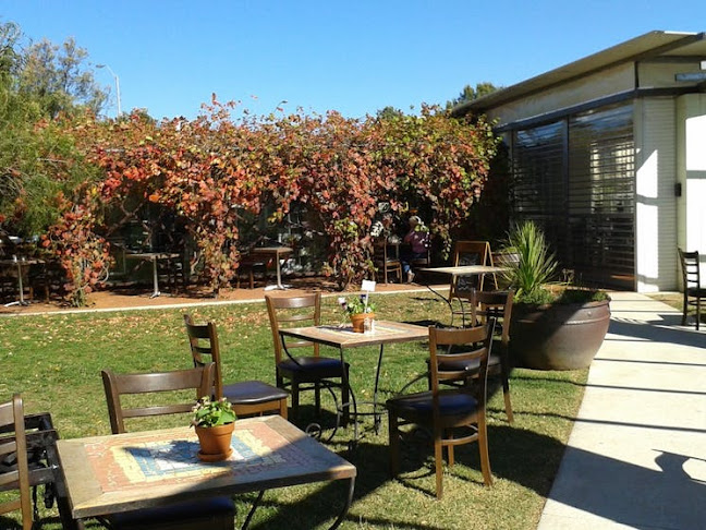Riverbank of Queanbeyan cafe