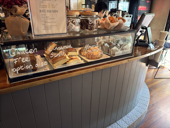 Comentarii opinii despre Murray Mews