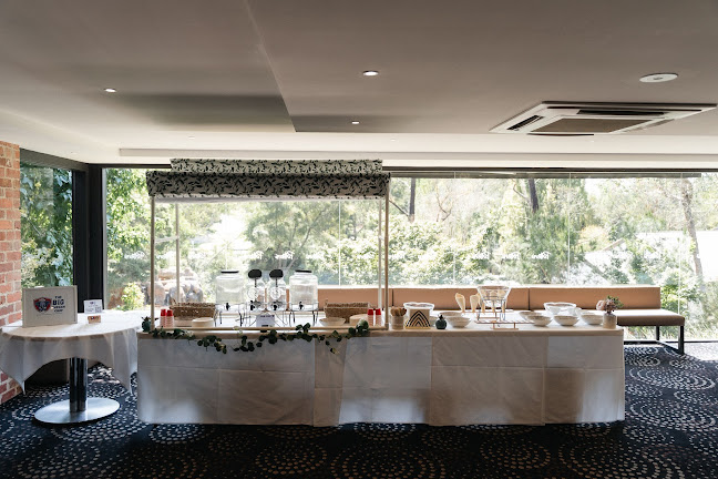 37 Kinglake Dr, Manor Lakes VIC 3024