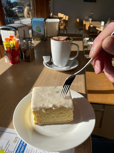 32 Princes Wy, Drouin VIC 3818