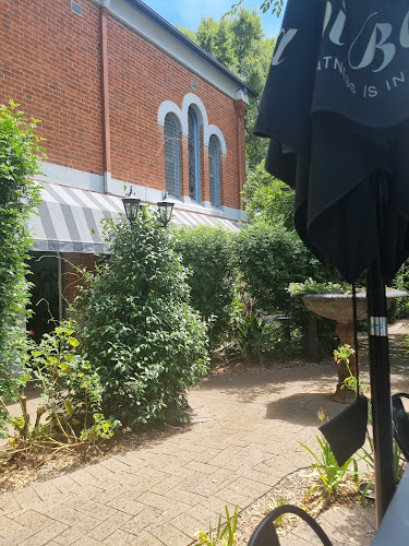 The Bell House Tamworth - Hospitality and gastronomy