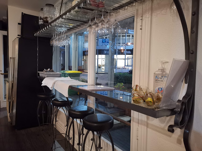 Comentarii opinii despre C'est Bon