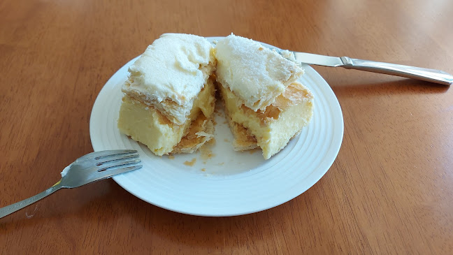 LIVE 'N' LET PIE - Goolwa