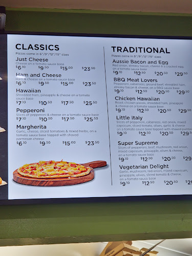 Poppy's Pizza Place - Hospitality and gastronomy