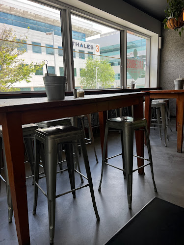 Comentarii opinii despre EQ Cafe & Bakehouse | Deakin