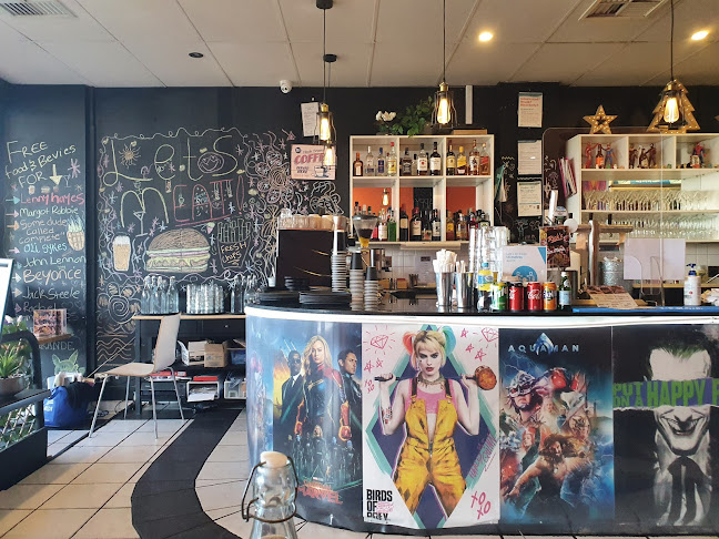 Rick's Burgers ( B110 restaurant and Bar) - Hospitality and gastronomy