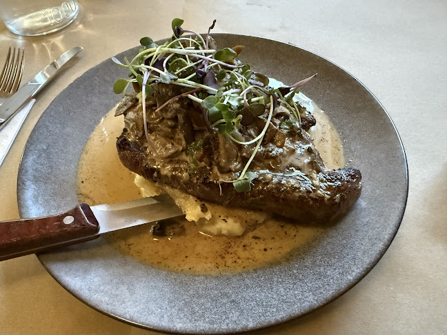 The Edinburgh Hotel - Hospitality and gastronomy