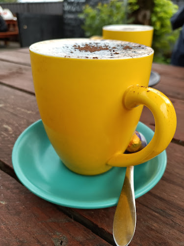 ViBE Street eats - White Hills