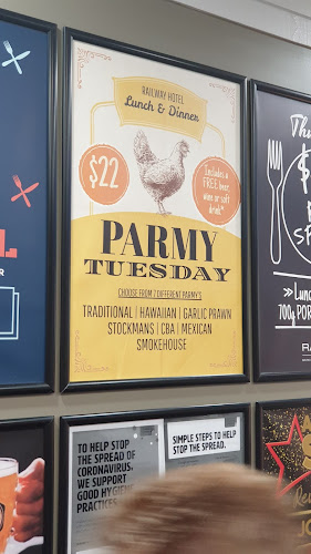 Railway Hotel Yeppoon - Hospitality and gastronomy