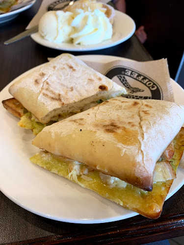 Comentarii opinii despre Zarraffa's Coffee Anzac Avenue (Toowoomba)