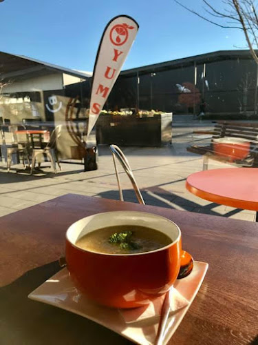 Opinii despre Yums Food Bar în Albury - Hospitality and gastronomy