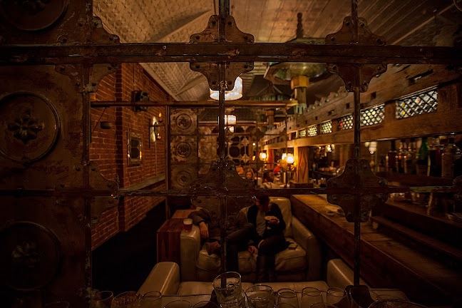 Comentarii opinii despre Holy Grail