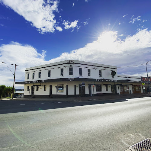 Opinii despre The Milton Hotel în Milton - Hospitality and gastronomy