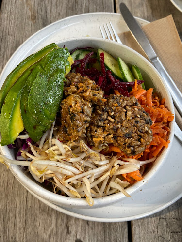 Natural Tucker - Salamander Bay