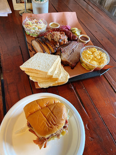 Opinii despre Armstrong Barbecue în Mount Duneed - Hospitality and gastronomy