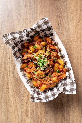 Comentarii opinii despre The Cavill Hotel