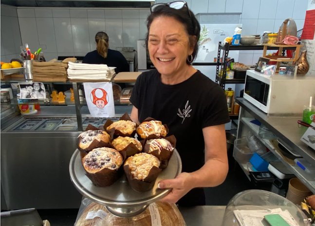 Lizas Cafe/ Takeaway - Hospitality and gastronomy