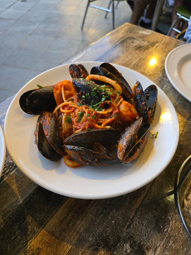 Fratelli's - Hospitality and gastronomy