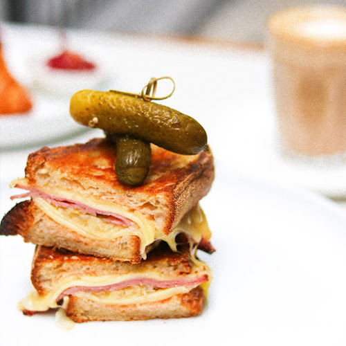 Comentarii opinii despre Comuna Cafe