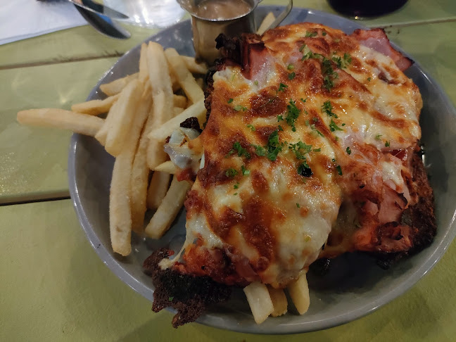 Gosnells Hotel - Hospitality and gastronomy