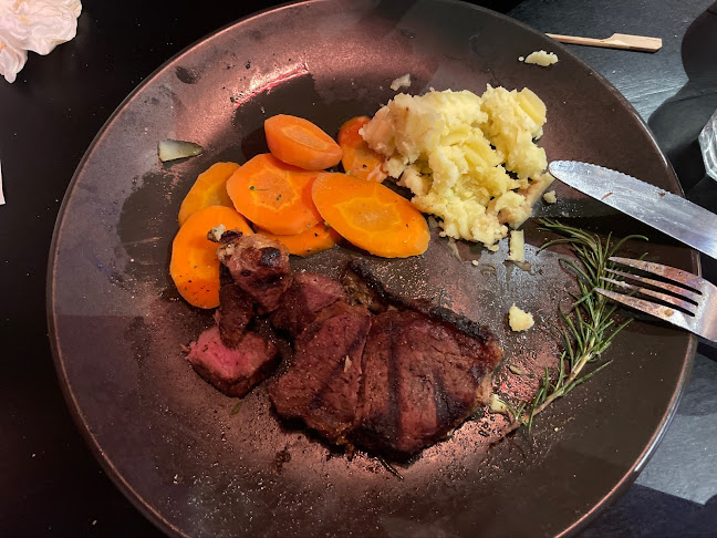 Opinii despre Saltlick Grill în Casuarina - Hospitality and gastronomy