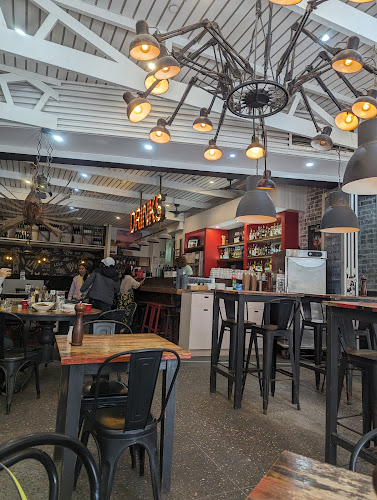 Love Italy Restaurant & Bar - Surfers Paradise Beach - Surfers Paradise