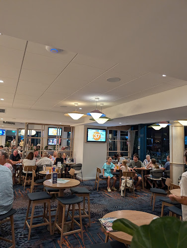 Hervey Bay Boat Club - Hospitality and gastronomy