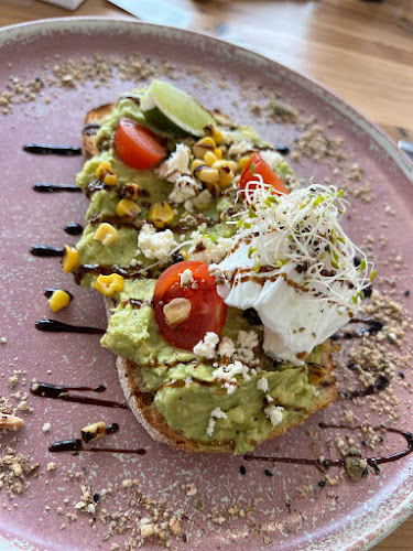 FLOVIE FLORIST CAFE - Hospitality and gastronomy