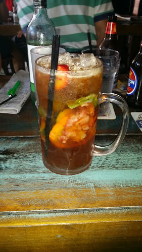 Comentarii opinii despre Ric's Bar + Backyard