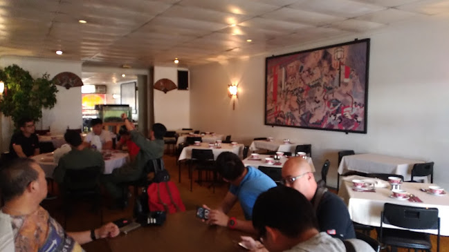 Hong Kong Seafood Restaurant - Hospitality and gastronomy