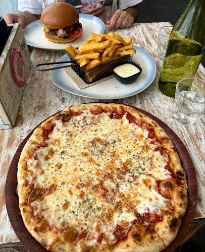 The Surfers Paradise Beach Cafe