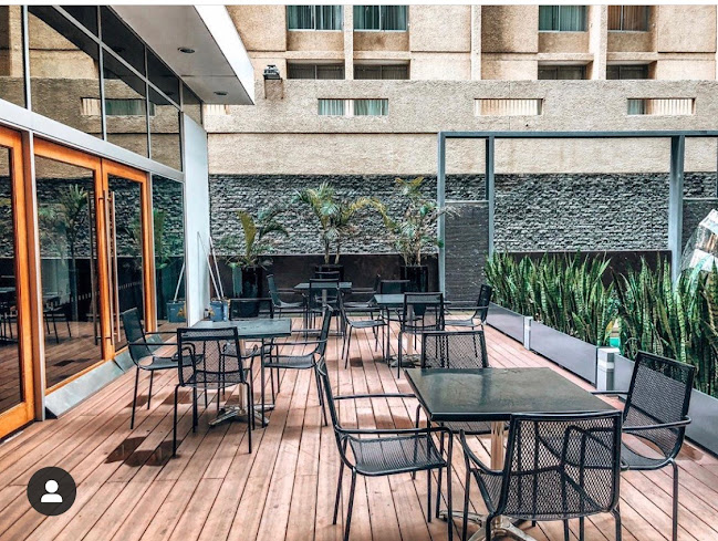 Louve Cafe & Function Venue