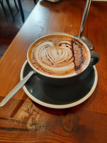 Comentarii opinii despre White Picket Coffee House