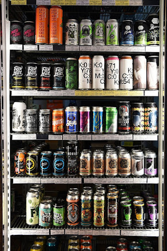 Opinii despre SipnSave - Avenues Bottle Shop în Stepney - Hospitality and gastronomy