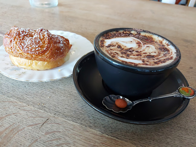 Opinii despre The Little French Cafe în Broadmeadow - Hospitality and gastronomy