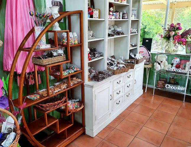 Comentarii opinii despre Middleton Ice-Cream and Chocolates