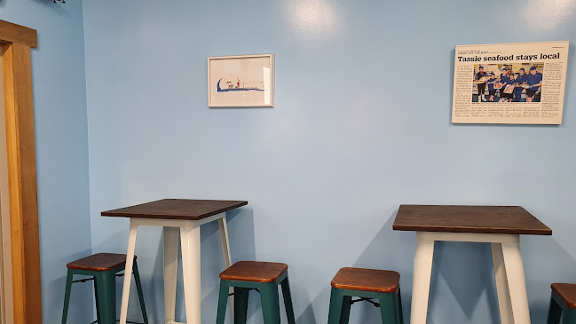 Strait Off The Boat - Hospitality and gastronomy