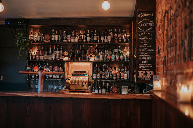 Ezra Pound - Hospitality and gastronomy