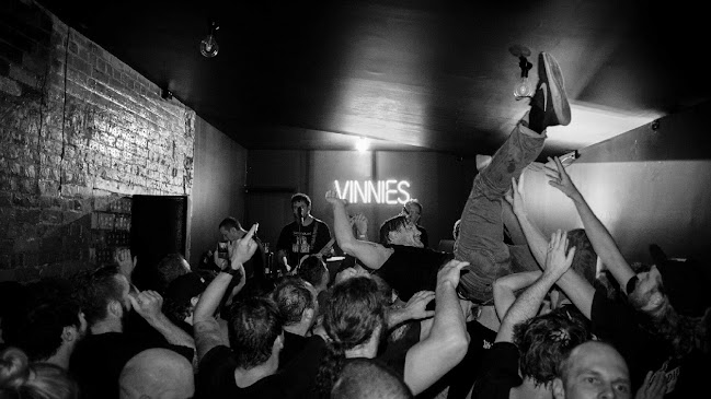 Opinii despre VINNIES DIVE BAR în Southport - Hospitality and gastronomy