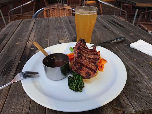 Iron Duke Hotel - Hospitality and gastronomy