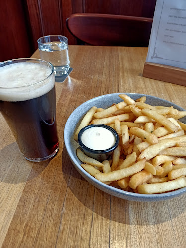 Crescent Hotel - Hospitality and gastronomy