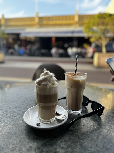 Comentarii opinii despre Gino's