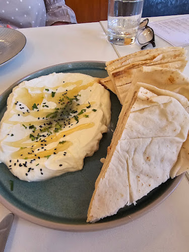 98 Pacific Hwy, Wyong NSW 2259