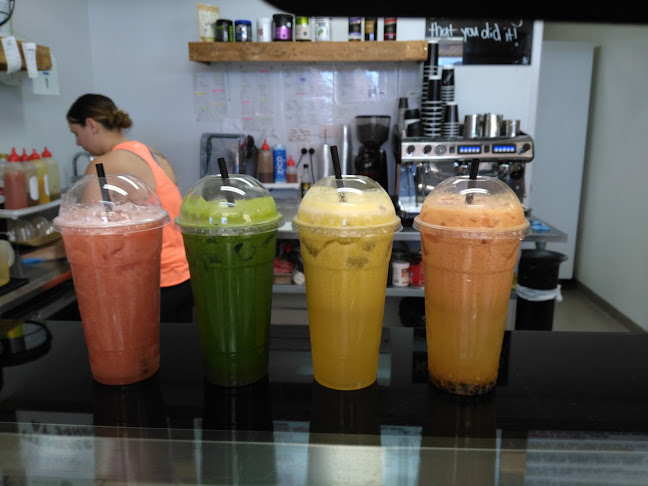 Crave Food & Juice Bar - Emerald