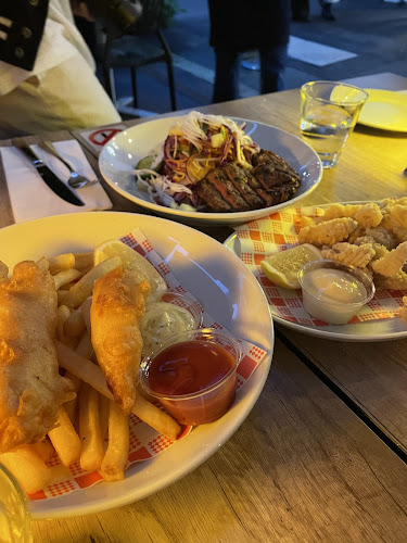 The Rocks Cafe - Hospitality and gastronomy